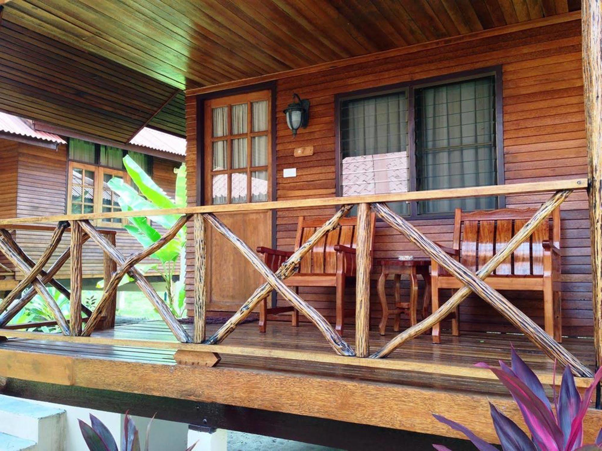 Dome Lay Beach Resort Bophut Exterior photo